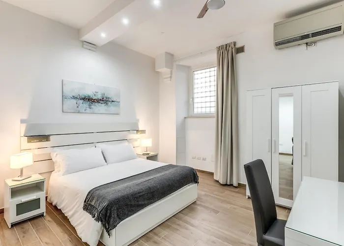 New Flat In Front Stpeter Square